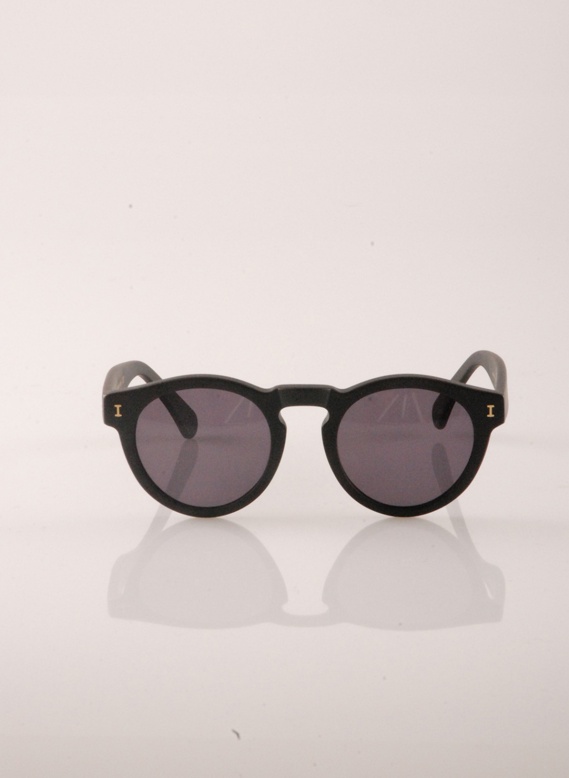 ILLESTEVA sunglasses