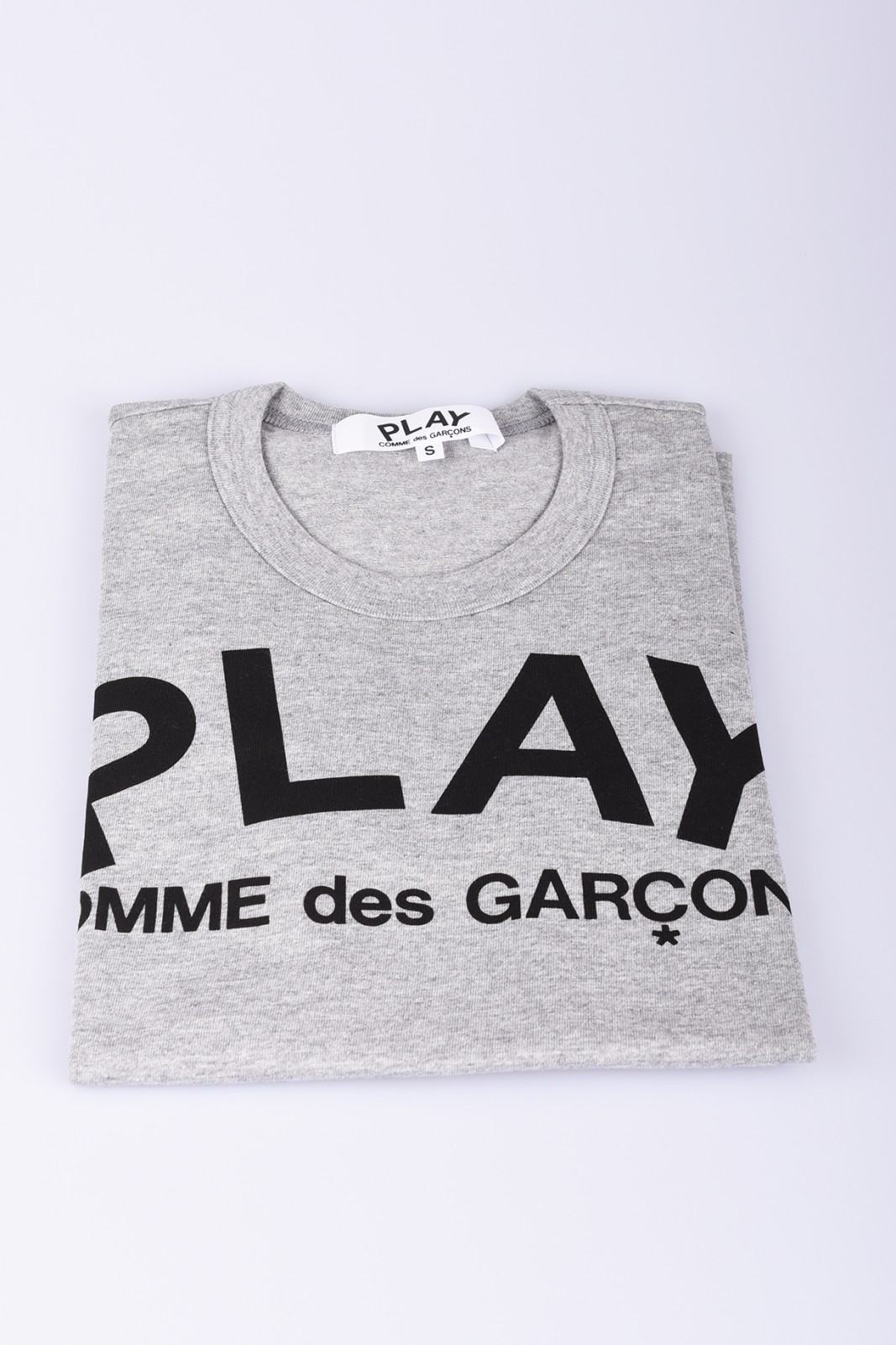 COMME DES GARCONS